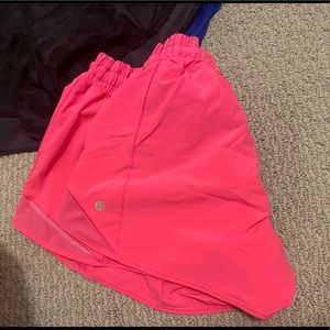 Lululemon Hotty Hot Shorts 4”